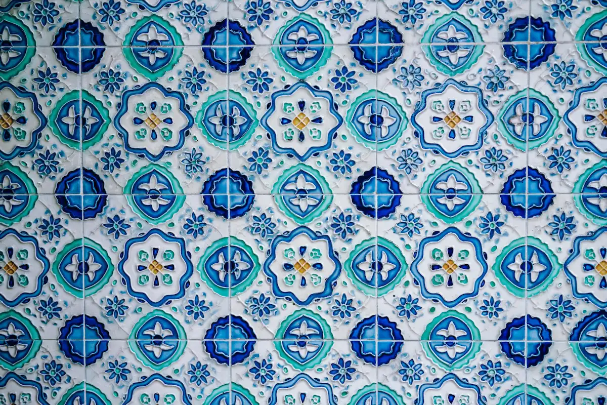 Keramik Dinding Ruang Tamu Setengah Badan Maroko